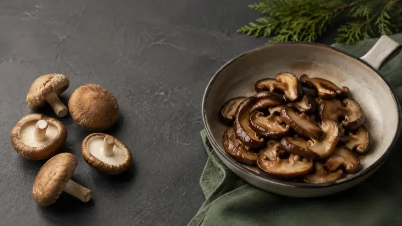 Shiitake Side Effects and Interactions: The Raw Mushroom Problem article cover